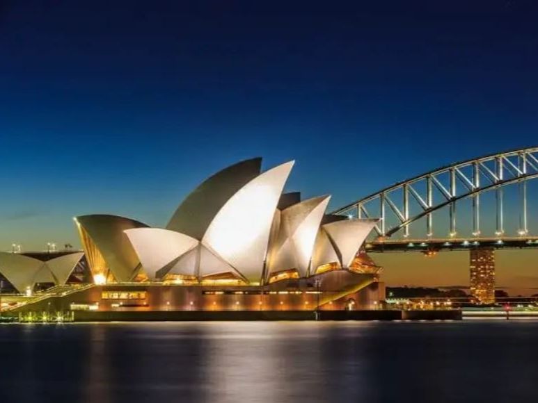 Sydney - Eastern Harbour City Sydney - Eastern Harbour City